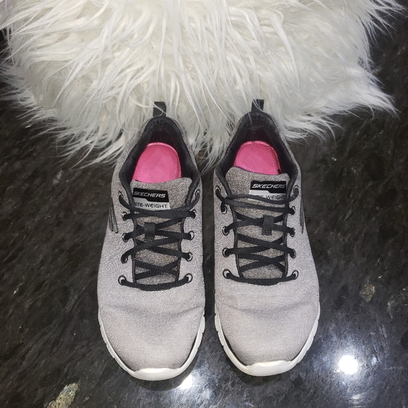 skechers lite weight white